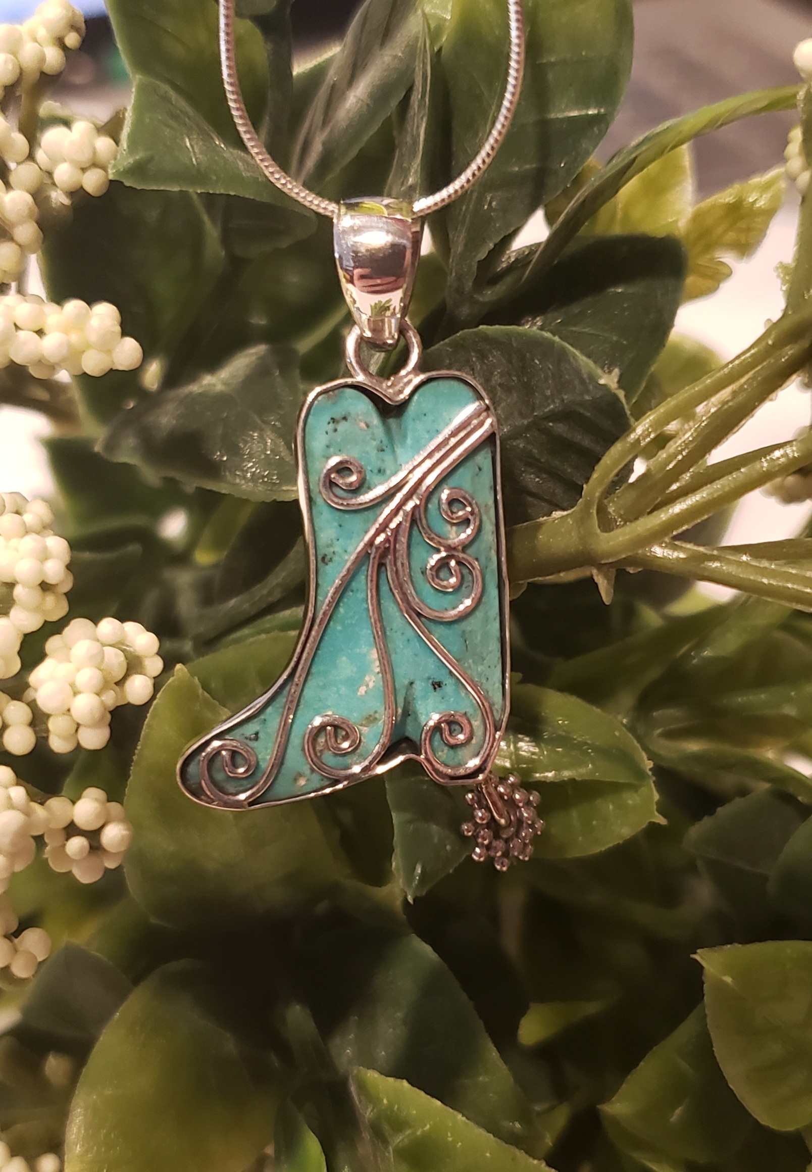 Turquoise Boot Pendant (DP009)