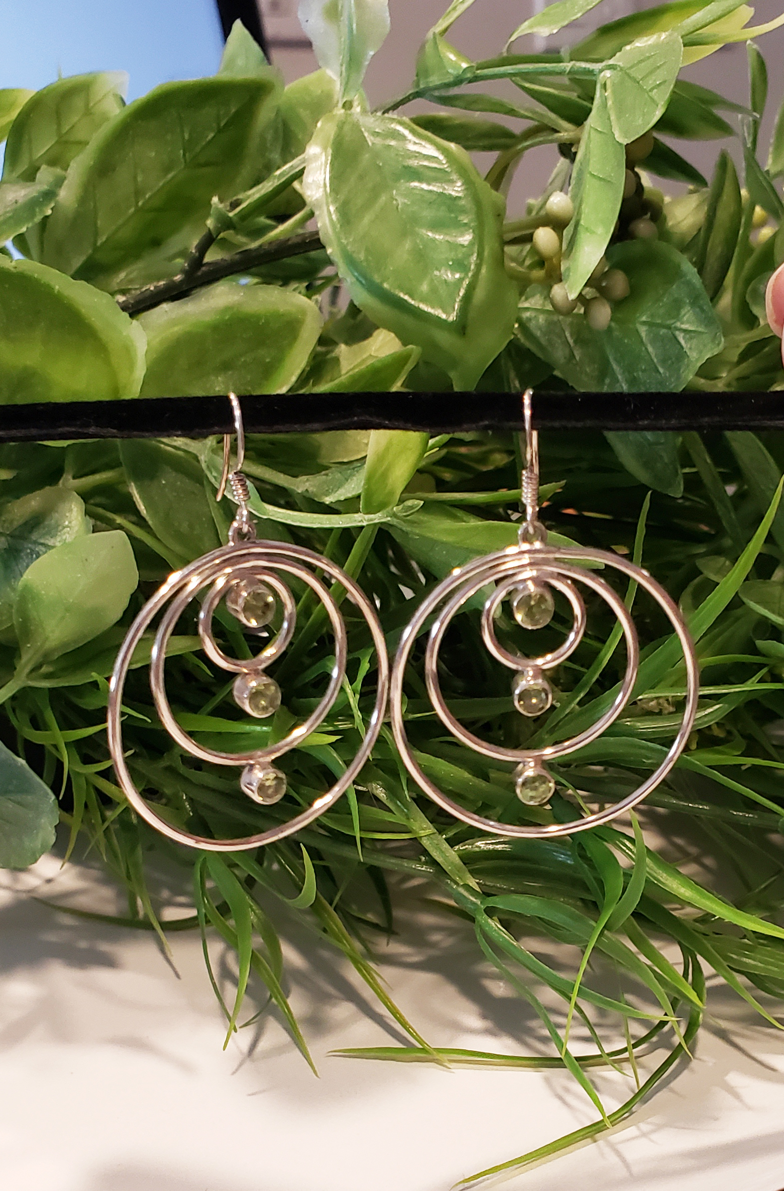 Circular Triple stone earrings with Peridot (AK9)