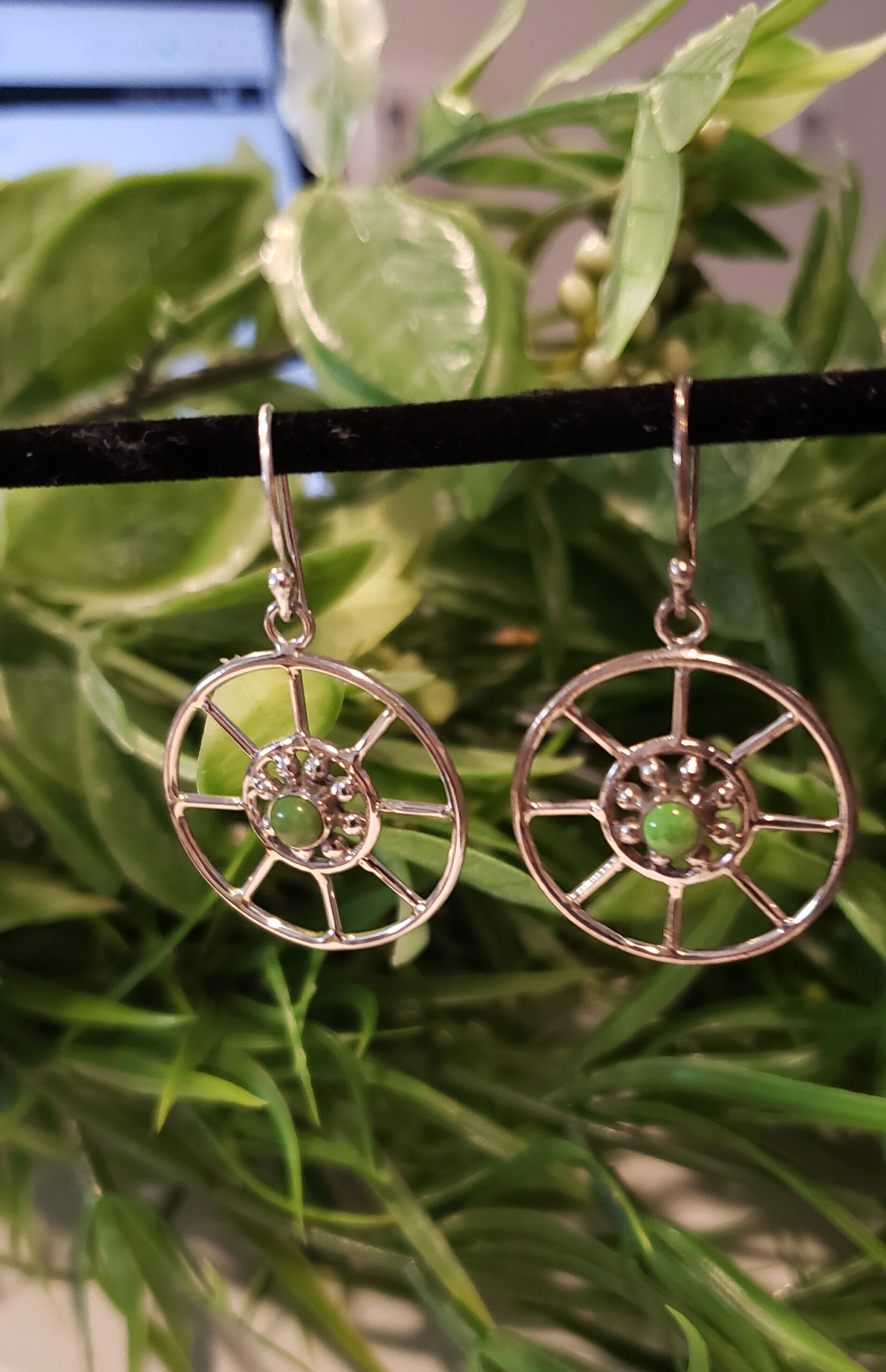 Gaspeite wheel earrings (BE14)